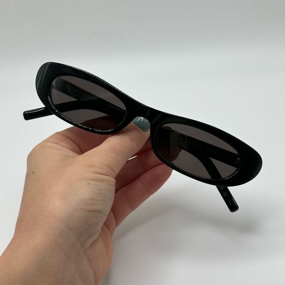 NEW SAINT LAURENT SUNGLASSES SL557 SHADE 001 Black as seen on Hailey Bieber - Picture 12 of 15